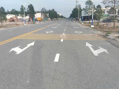 Mua đất tặng nhà kinh doanh liền, sổ hồng riêng chỉ 1.3 tỷ/150m2, đường nhựa 16m, ngay KCN Becamex 10