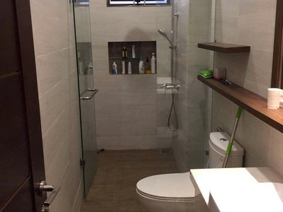 Gấp nhà mặt tiền nguyễn hiến lê- hoà xuân - hướng đn, 100m2, 3tầng, giá chỉ 6ty5 tlcc. 2