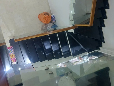 Chính chủ cần bánnhà 66m 3 tầng 3 ngủ 3 wc pt sân phơi hướng đông tt bìa nở hậu ngang 4,65m đuôi 3