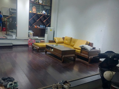 Chính chủ cần bánnhà 66m 3 tầng 3 ngủ 3 wc pt sân phơi hướng đông tt bìa nở hậu ngang 4,65m đuôi 1