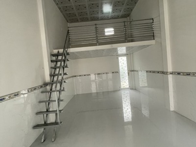 Cho thuê nhà cấp 4 có gác lửng, diện tích 5x25m   Vị trí đẹp, tiện nghi hoàn hảo 3