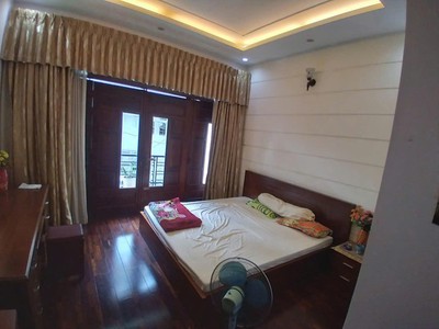 Bán nhà  hxh  gần mặt tiền nguyễn trãi quận 5,4tầng -41m2 ngang 4m-8.2tỷ tl 2