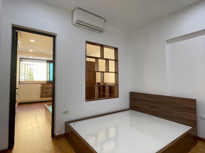 Bán căn hộ tập thể tầng 3 nguyễn chí thanh, 65m2, 2 ngủ, giá 3.05 tỷ 2