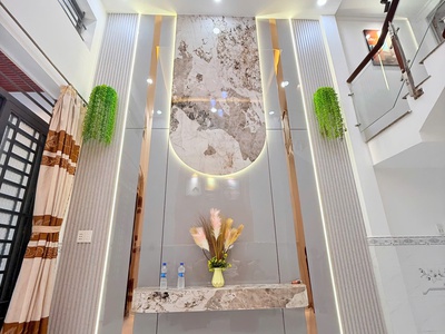 Nhà mới shc 3 tầng hẻm xe hơi 3pn giá chỉ 1 tỷ 950 nguyễn thị  đặng hiệp thành quận 12 hẻm 4 mét 2