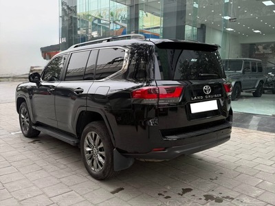 Bán Toyota Land Cruiser LC300 sản xuất 2022. 6
