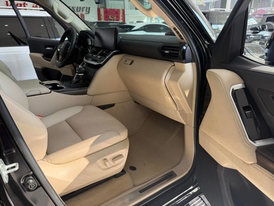 Bán Toyota Land Cruiser LC300 sản xuất 2022. 8