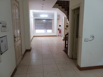 Bán nhà liền kề liên cơ, 55m2, 5 tầng thang máy, phân lô, nhà đẹp ở ngay 2