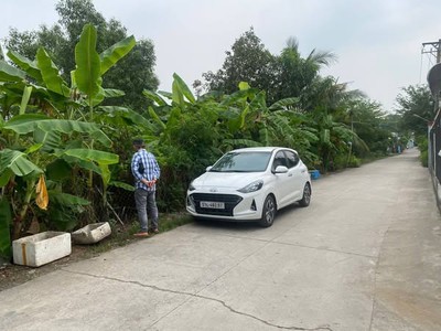 Bán nhanh lô đất 2000m2, góc 2 mặt đường xe hơi , xã bình chánh, huyện bình chánh 0
