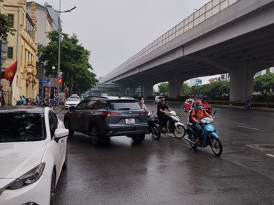 Bán Toà 8 Tầng Mặt Phố Phạm Văn Đồng, Q.Bắc Từ Liêm, Giá nhỉnh 400tr/m2 0