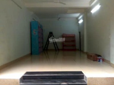 Cho thuê gấp cửa hàng bán hàng tạp hóa, bán thuốc, văn phòng, tiệm làm đầu phố hào nam 1