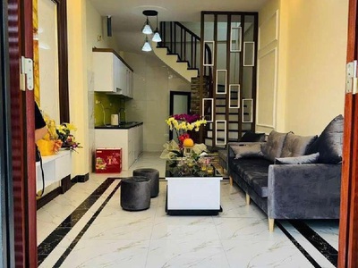 Bán nhà phố cố ngọc lâm 33m2   5 tầng   7.5 tỷ , wieu hồ tai trâu 1