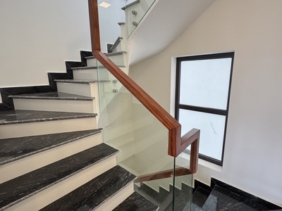 Bán nhà đẹp gia quất -5 tầng -36m2 -oto- 6.7 tỷ thương lượng 1