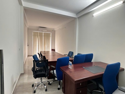 Cho thuê nhà nguyên căn mặt tiền đường huỳnh văn bánh tiện kinh doanh 3