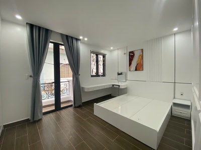 Tuyệt Phẩm Sáng Xịn Mịn Không Thể Bỏ Lỡ tại Chợ Hàng.Nhà Độc lập 43 m x4  tầng 2