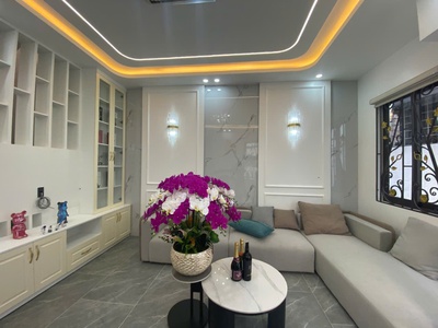 Tuyệt Phẩm Sáng Xịn Mịn Không Thể Bỏ Lỡ tại Chợ Hàng.Nhà Độc lập 43 m x4  tầng 3