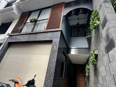 Nhà đẹp phố ngọc lâm, ô tô 5 tạ đô cửa, 113m2,7 tầng, mặtt iền 6.3m,25 tỷ.long biên. 0