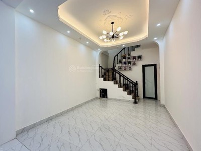 Nhà đẹp quan nhân, mt 4.4m, ô tô đỗ cổng, dt35m2, 6 tầng thang máy, 8.xtỷ. 0