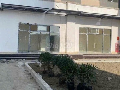 Cho thuê mặt bằng sắp bàn giao. trợ giá 2 năm đầu 4