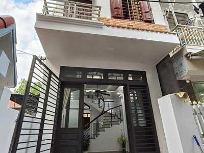 Bán nhà ngõ 20 Ngô Quyền, ph Thanh Bình, TP HD, 44.8m2, mt 4.15m, 3 tầng, dân xây, 2.05 tỷ 0