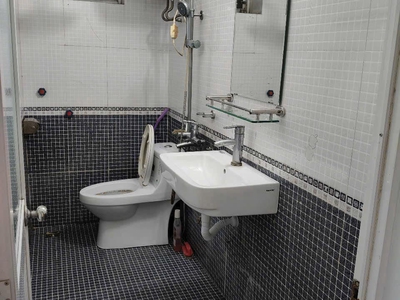 Bán nhà ngõ 20 Ngô Quyền, ph Thanh Bình, TP HD, 44.8m2, mt 4.15m, 3 tầng, dân xây, 2.05 tỷ 7
