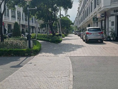 Gia Đình Em Cần Bán Gấp Căn Nhà Phân Lô Vinhomes Gardenia - Mỹ Đình - Hàm Nghi .Khu Chức Năng TP Xan 6