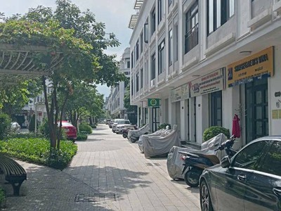 Gia Đình Em Cần Bán Gấp Căn Nhà Phân Lô Vinhomes Gardenia - Mỹ Đình - Hàm Nghi .Khu Chức Năng TP Xan 7