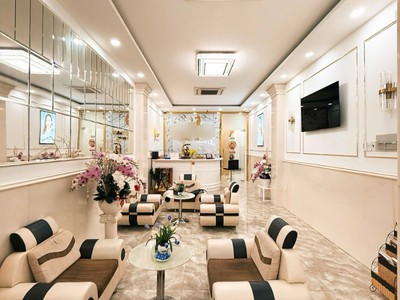 BÁN NHÀ MẶT TIỀN CMT8 - Q.10 - 7 tầng có thang máy -ngang 4,2m x 25m giá 28 tỷ 2