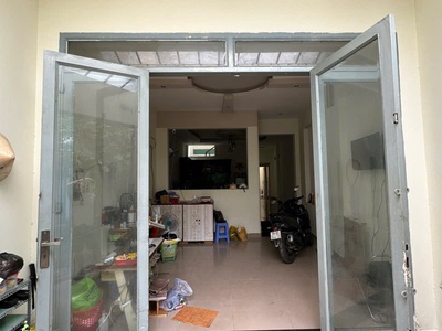 Cho thuê nhà 1 trệt 1 lầu hẻm xe hơi số 25/5 đường 26-3 P.BHH Bình Tân 2