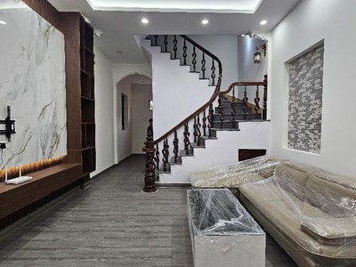 Bán nhà gần phố lê trọng tấn, ô tô vinfast đỗ cửa, 3 mặt thoáng sáng rực rỡ, 60m, 7.8 tỷ 0