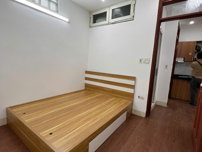Bán căn hộ ccmn 2 ngủ ngõ 213 Giáp Nhất, Thanh Xuân 50m giá 1.520 tỷ, ô tô đỗ cửa 3