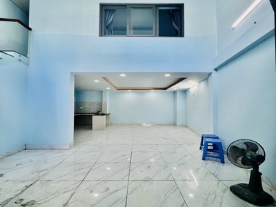 Bán nhà mặt phố chỉ có 2 ty N NN   2 tầng 2 pn 2 wc   89 mét ra đến Đường Tây Hòa, Phường Phước Long 3