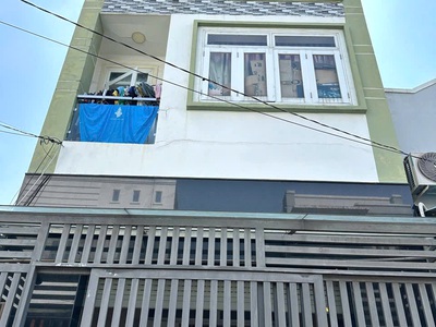 Bán nhà hẻm xe hơi 3 tầng 50m2 5x10 4pn chỉ 4.6 tỷ gần phạm văn đồng linh đông thủ đức hiếm có 3