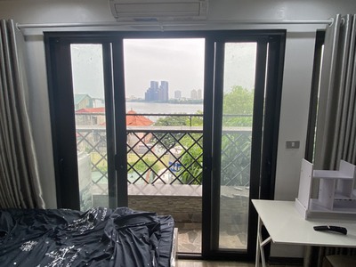 Cho thuê Căn hộ Apartment Full đồ cực xịn. Ban công View mặt hồ tại Ngõ 193 Trích Sài. Chỉ 7tr 1