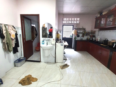 Ngộp giảm sốc 1.3 tỷ mặt tiền kinh doanh lô góc 111m2 6.5x19m gần chợ kiến thiết hiệp phú thủ đức 1