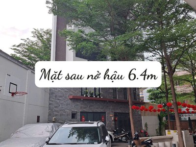 Bán gấp nhà 2 MT trước - sau khu compound Hậu Giang P11 Q6. 2
