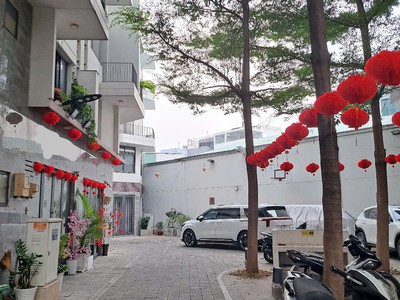 Bán gấp nhà 2 MT trước - sau khu compound Hậu Giang P11 Q6. 4