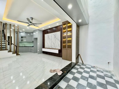 Bán nhà trương định, hoàng mai, gần ô tô tránh, sd 40m2, 5.98 tỷ ctl 0