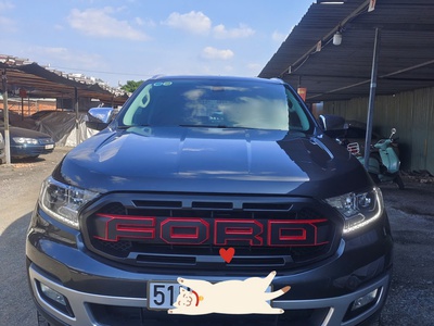 Ford Everest 2020 Trend 2.0L AT 4x2, màu xám, mới 90  chính chủ 3