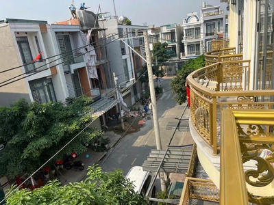 Bán nhà 1t2l mặt tiền dĩ an bình dương 3