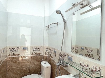 Bán nhà  4x11.4 m, hẻm xe hơi đường âu cơ, quận tân phú 4