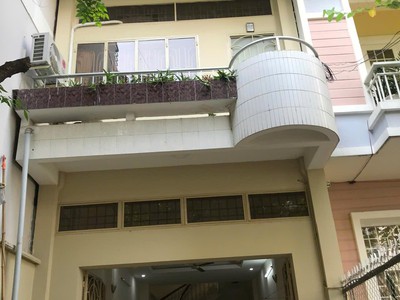 Chính chủ cần cho thuê nhà nguyên căn giá tốt tại 88/11 đào duy anh, phường 9, q. phú nhuận, hcm 0