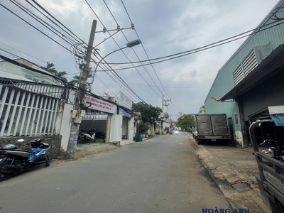 Bán nhà riêg ngay Đường Hồ Văn Tư, Phường Trường Thọ, Quận Thủ Đức   Chỉ có 58 tr/m2  Trệt 3 pn 2 wc 1