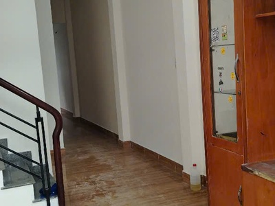 Cho thuê nhà nguyên căn 3 PN, diện tích 112m2, 1 trệt, 1 lầu 2 mặt hẻm, Phước Long B - Quận 9 7