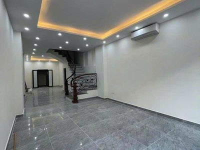 Mặt phố hoàng ngân 90m2, 6t thang máy, mt4.6m có 2 thoáng kinh doanh nhỉnh 38 tỷ 0