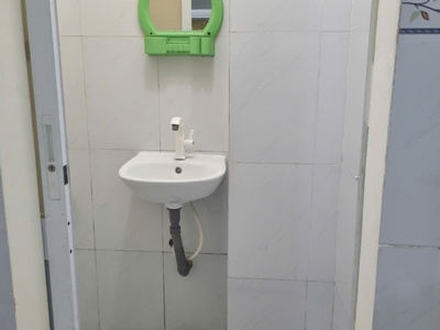Chính chủ cho thuê nguyên căn ngay trung tâm chợ Đường quận 12 3