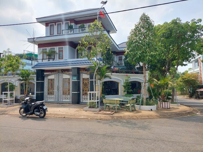 Bán biệt thự 2 mặt tiền KDC Biconsi Dĩ An, Diện tích 305m2 1