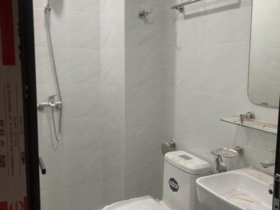 Cho thuê nhà Giải Phóng - Hoàng Mai 40m x 5T, 6PN7VS giá 12tr, nhà mới, 20m ra oto 2