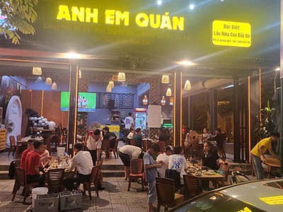 Cần sang quán  góc 2 mặt tiền lê quang đạo - trung tâm tp huế 4