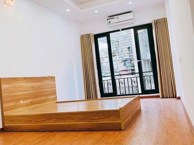 Cho thuê nhà mới đẹp, full đồ ở đường Hoàng Mai 30m x 5T giá 12tr, cách mặt đường 5m 2
