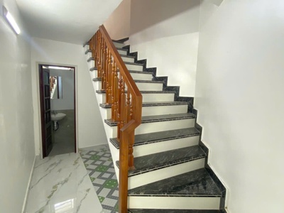 N2510. C.H.O T.H.U.Ê N.H.À sân cổng riêng ở Trần Nguyên Hãn 2